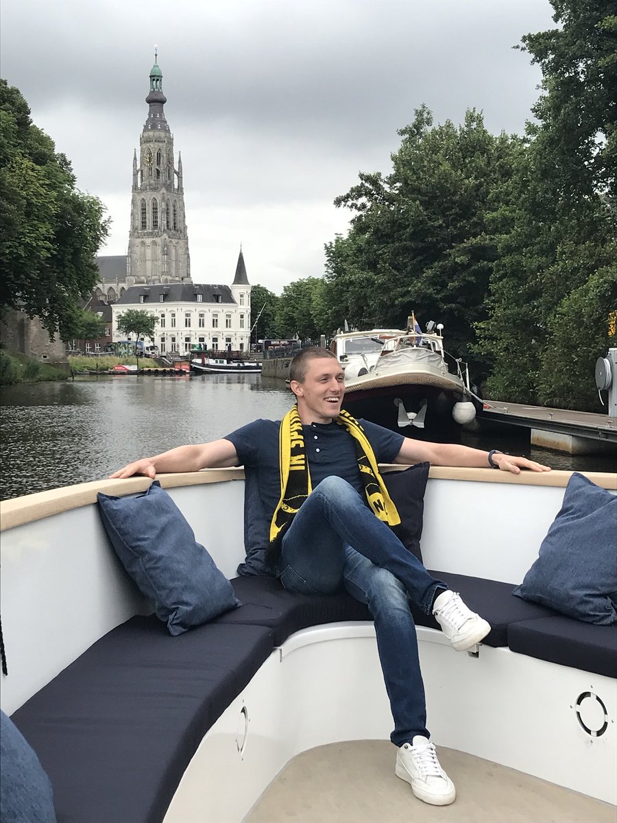 JanineBosss's tweet photo. Vandaag Marnick uit België te gast in Breda om de stad en bewoners te leren kennen. Warm welkom voor Marnick met dank aan @JustinGoetzee #bredabestebinnenstad https://t.co/EXG9rIIufe
