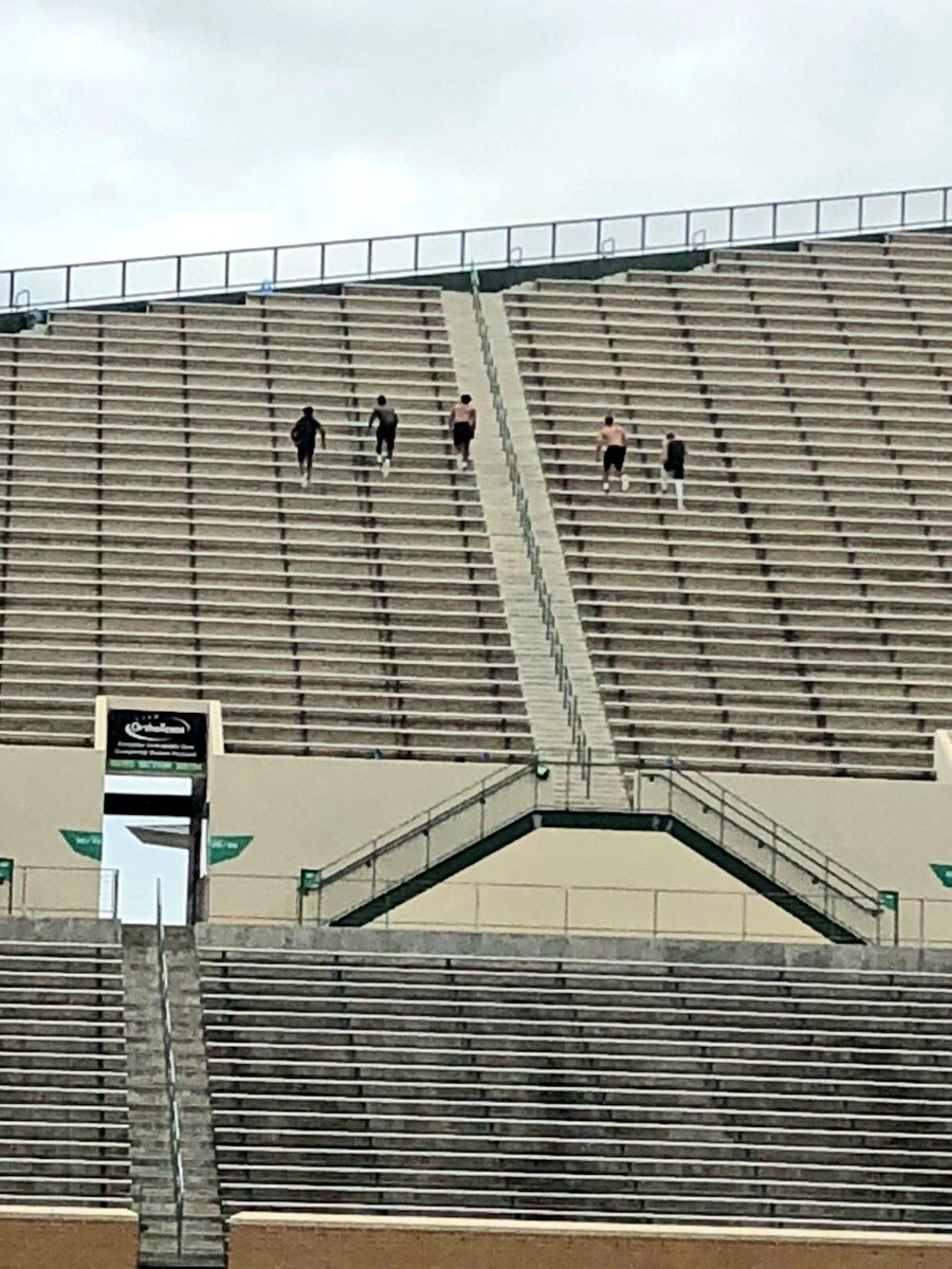 FAMUPerformance's tweet photo. Man S/o @JellySZN @_dreamjg @CameronCamjdb @sipkid16 @KEEGANBREWER_18 Getting EXTRA Stadiums After A BIG Leg Day! Way to do more than average!! THATS HOW YOU #EMPTYIT #NorthTexasFootball #MeanGreen #DefyAverage #DidyouEMPTYITTODAY https://t.co/0oYqLWPpqc