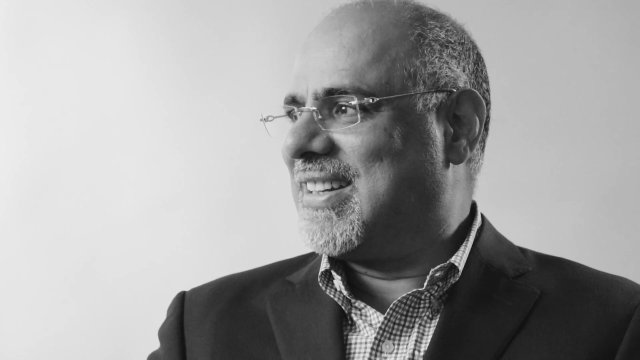 AmitSoodMC's tweet photo. Creativity and data are the start of a beautiful relationship. @RajaRajamannar explains why here: https://t.co/8QKevzruOe #MastercardEmployee https://t.co/EInuC0mkFU