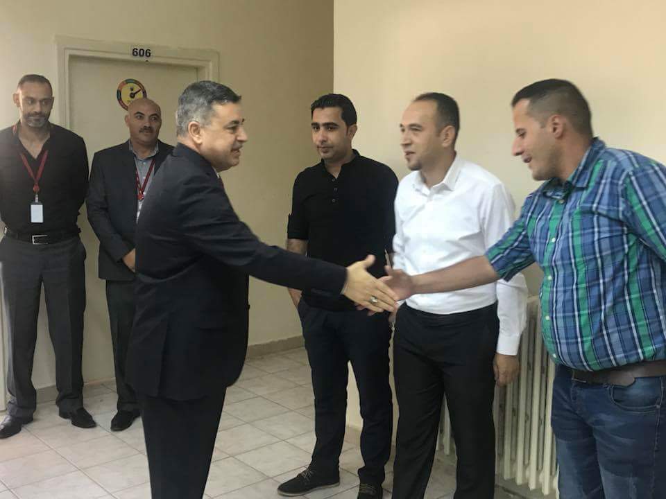 NITCJordan's tweet photo. قامت لجنة النشاط الإجتماعي بدعوة الموظفين لتبادل التهاني بمناسبة عيد الفطر السعيد حيث التقى مدير عام المركز موظفيه وقدم التهنئة بمناسبة العيد واشاد على اداء الموظفين حتى خلال عطلة الع��د ومع تنامي تحديات عدة على صعيد تكنولوجيا المعلومات وأمن المعلومات. https://t.co/EmfNO6K7Z4