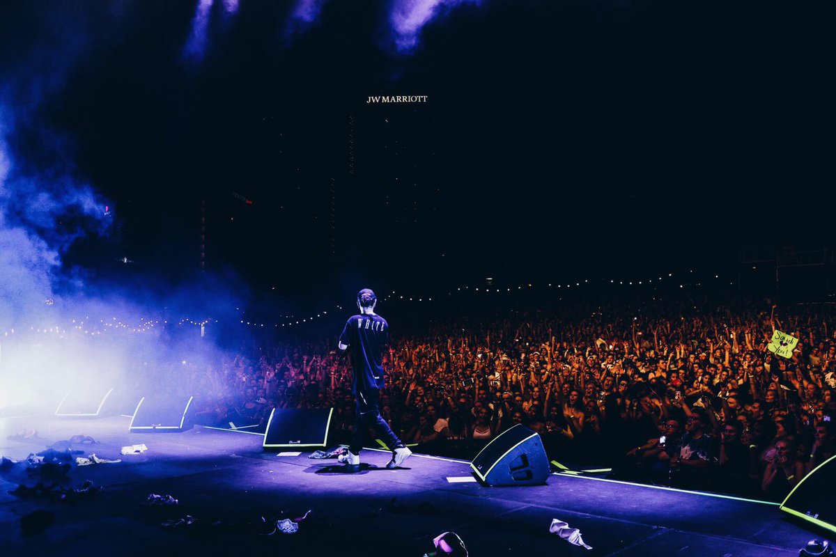 russdiemon's tweet photo. Indianapolis last night was crazy. Wasn’t expecting that many people for my first show ever there. Y’all are the best. Thank you

📷 : @Raiamarialaura https://t.co/EDUX60Lx5d