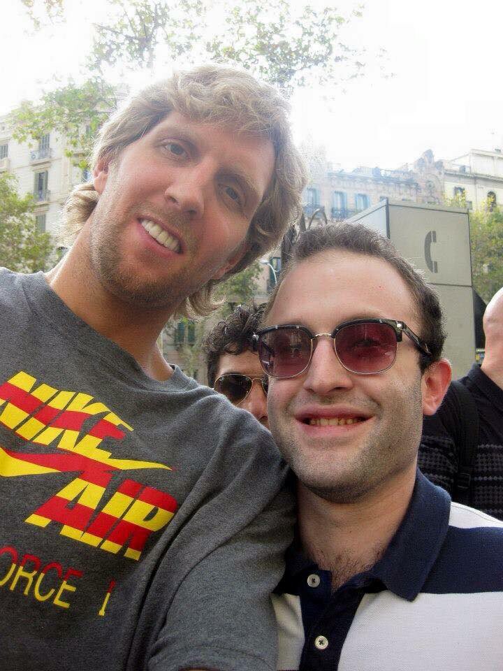 Happy birthday and all the best to the great, dirk nowitzki ! 