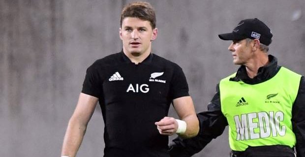 fijivillage's tweet image. Beauden Barrett ruled out of third test match against France with injury 
#JuneTest #AllBlacks #France 
fijivillage.com/sport/Beauden-…