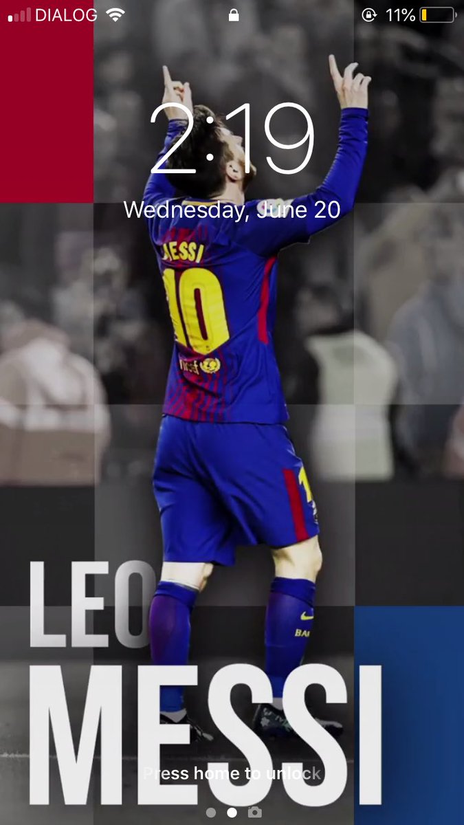 shahadthahir's tweet photo. The only screen lock survived more than 2 months. #MessiIsLove https://t.co/7EpND2yMaf