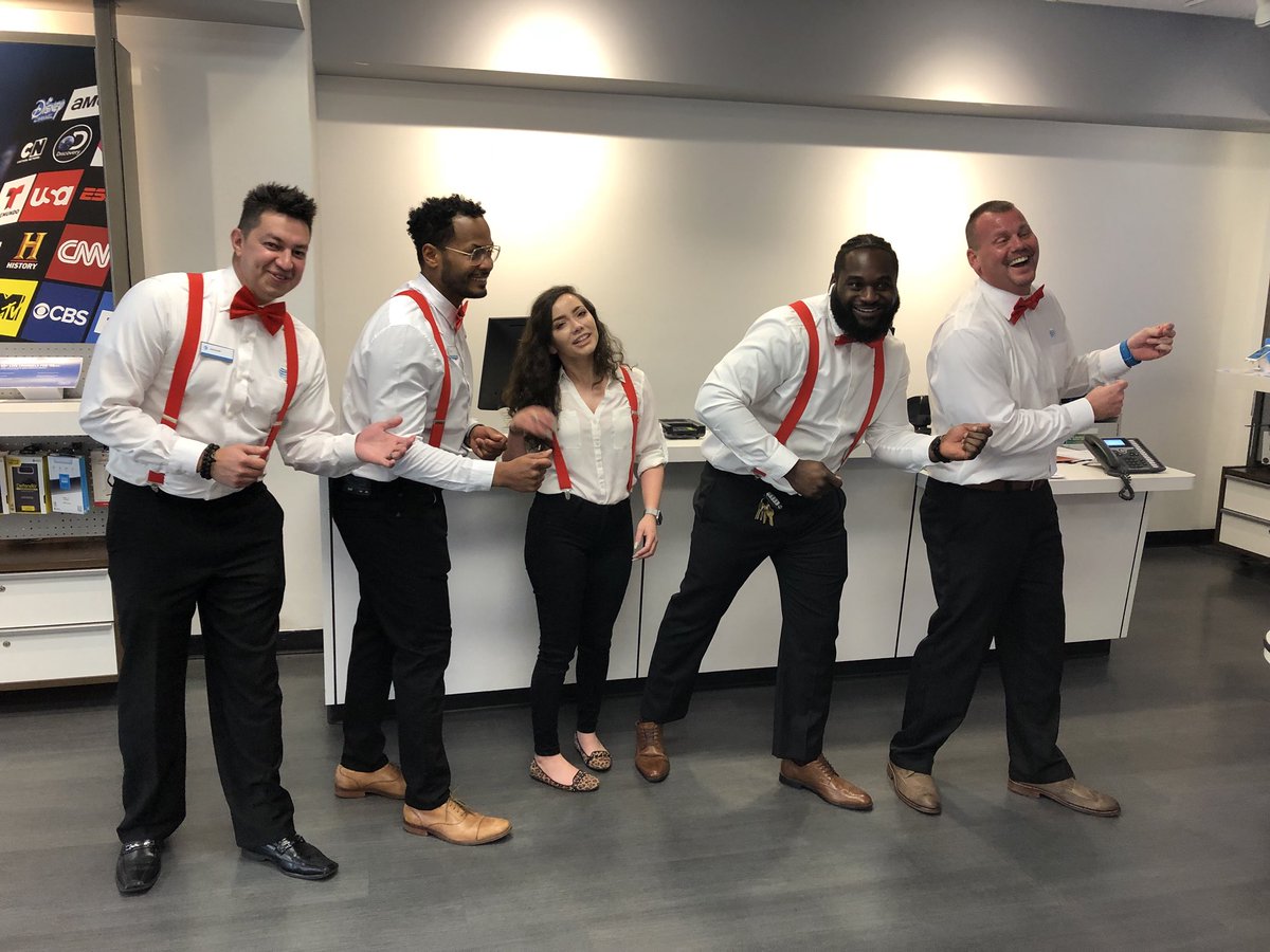 PMG_Store's tweet photo. Pmg doing “twins” the right way!! #TWINNER #OneFLA @efrenfavela @JayleneM_ @CristySwink #twinning https://t.co/ntI6E5vGMW