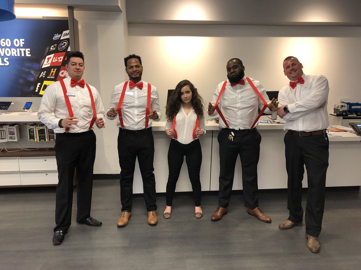 PMG_Store's tweet photo. Pmg doing “twins” the right way!! #TWINNER #OneFLA @efrenfavela @JayleneM_ @CristySwink #twinning https://t.co/ntI6E5vGMW