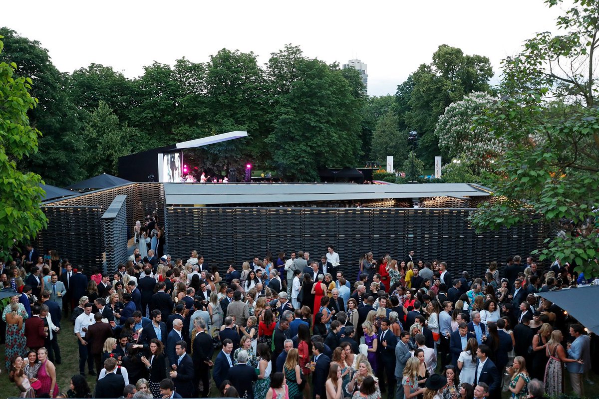 Thank you to our Summer Party in kind supporters who have come together to help raise essential funds for the Galleries’ programmes, keeping access to the Serpentine free and open to all, all year round. #serpentinesummerparty #serpentineparty18