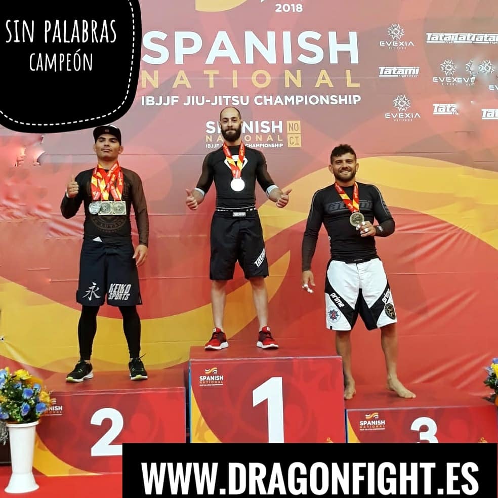 DragonFght's tweet photo. https://t.co/LB8mwnVRMO  
#mma #boxeo #boxing #lucha #kickboxing #bjjespaña #bjj #artesmarciales #judo #jiujitsu #grappling  #gimnasio #defensapersonal #deporte #ejercicio #muaythai #aikido #kungfu #lucha #motivacion #bjjlifestyle #fitness #gym #incontrolable #jiujitsubrasileño https://t.co/HRQGD4jfMB