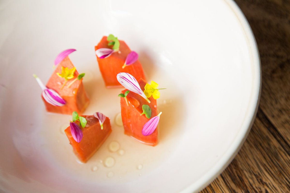 TimeOutMexico's tweet photo. La CDMX en @TheWorlds50Best: 64 @Sud777Mx, 13 @pujolrestaurant y 11 @rest_Quintonil. 👏🏻 #ComerTOM https://t.co/f5VG2FsFT3