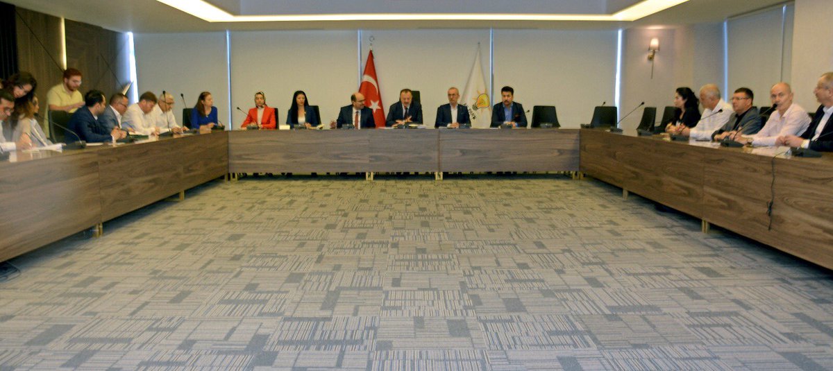 Genel Merkez Seçim İşleri Başkanlığı olarak EGE Bölgesinde yer alan Afyonkarahisar, Kütahya, Uşak, Manisa , İzmir, Aydın, Muğla ve Denizli illerindeki Seçim Çalışmalarını değerlendirmek üzere her ilimizdeki Teşkilatlarımızla toplantılarımızı yaptık. Katılımlar tamdı .