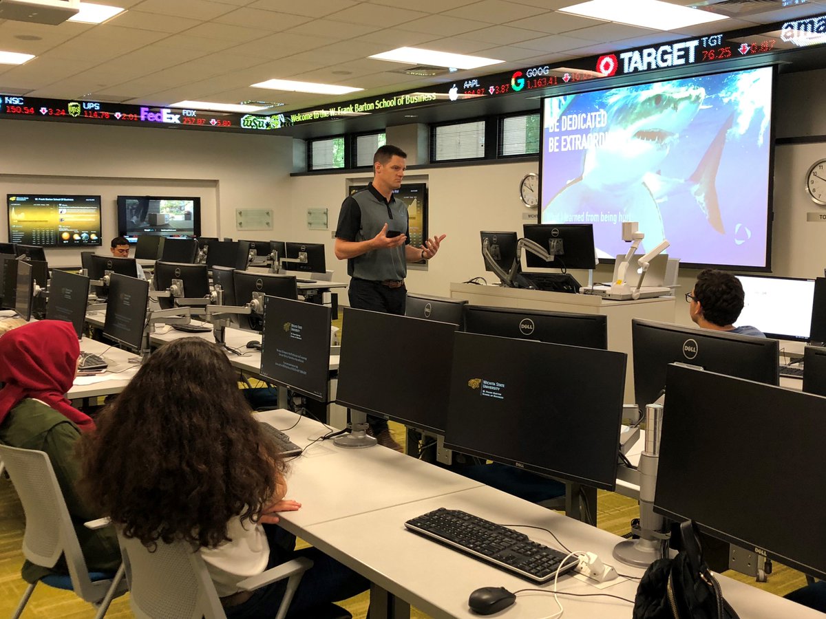 What an inspiring day at the <a href="/WichitaState/">Wichita State</a> Mobile App Camp today. @eftanalytics' very own Tom McAndrew spoke w/ students about his experience, dedication, setting goals and creating value. Thank you to all who attended!