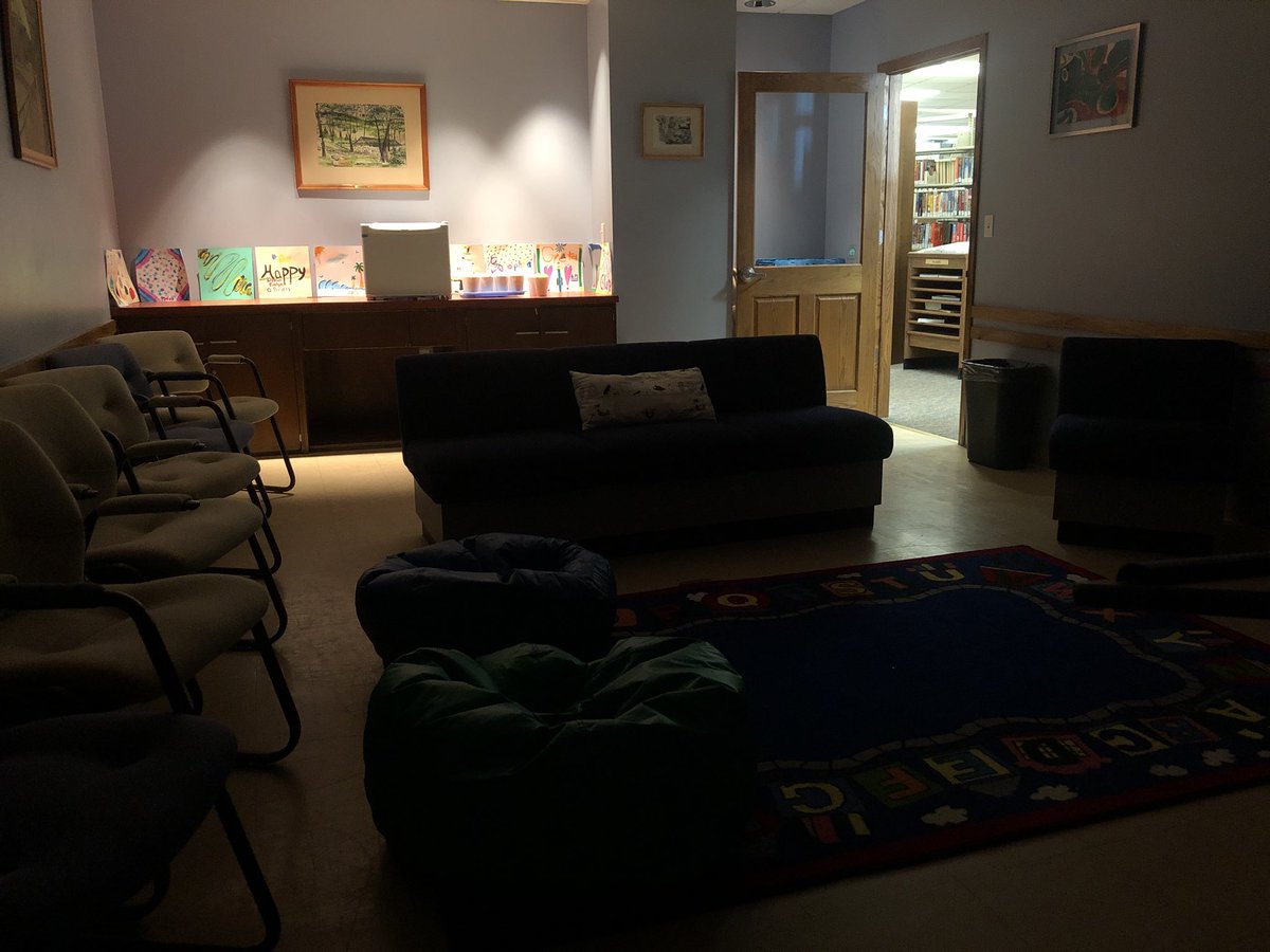 crafton_library's tweet image. All ready for Musical Movie Tuesday!!! Join us for Annie tonight (6/19) at 5:30!!! 🍿🍿🍿