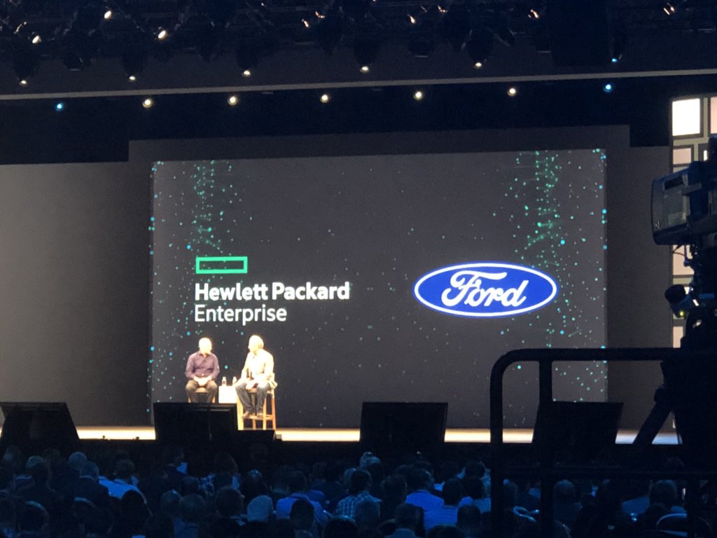 ComportConsult's tweet photo. By 2020 90% of our fleet will be connected  says Jeff Lemmer @Ford #CIO #HPEDiscover #mobility https://t.co/KBdBCQBPNY