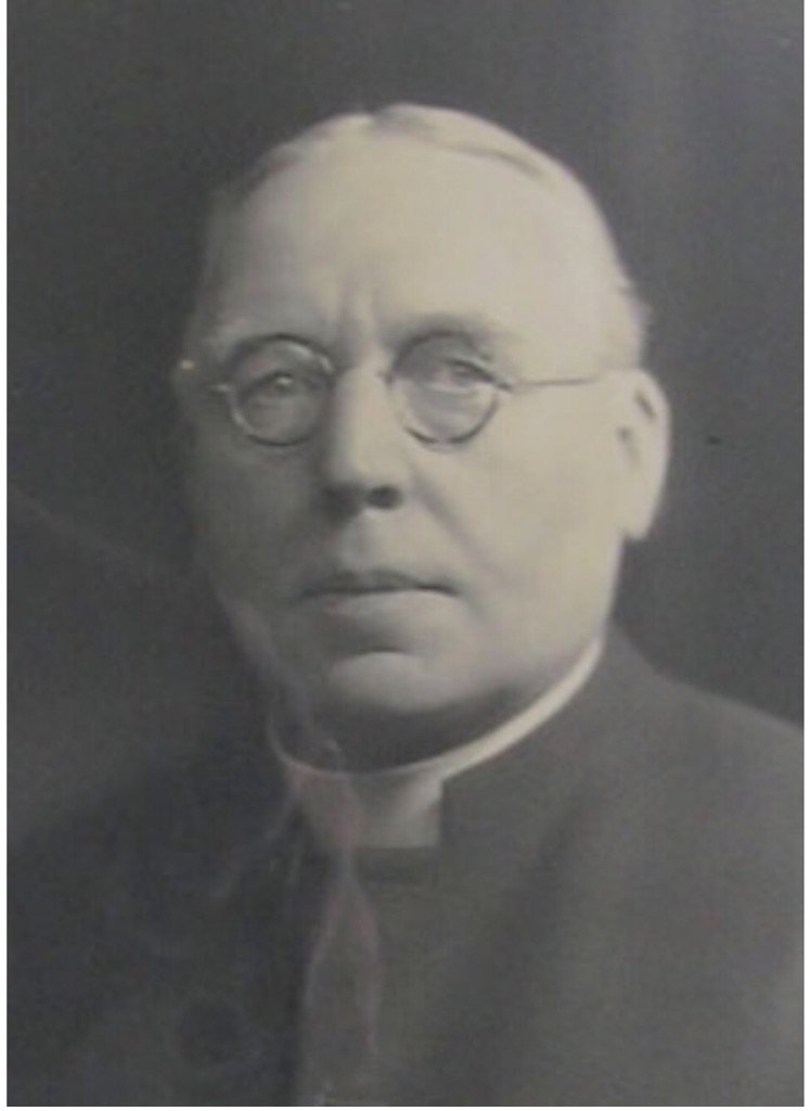 NewCumnock's tweet photo. New Cumnock Clergy
Reverend Andrew Burnett
https://t.co/PniFACyYQc https://t.co/vRpSS5Rjz9