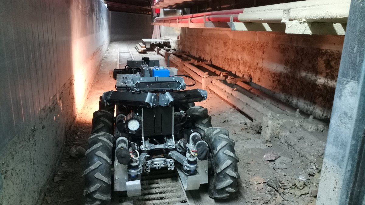 echordplusplus's tweet photo. And the winner of the Best Picture Award in the category PDTI is....
The Sewer Inspection Autonomous Robot SIAR https://t.co/k9CqGzEjxq https://t.co/jLiC5YHDT0 https://t.co/v4DyRZb1F8