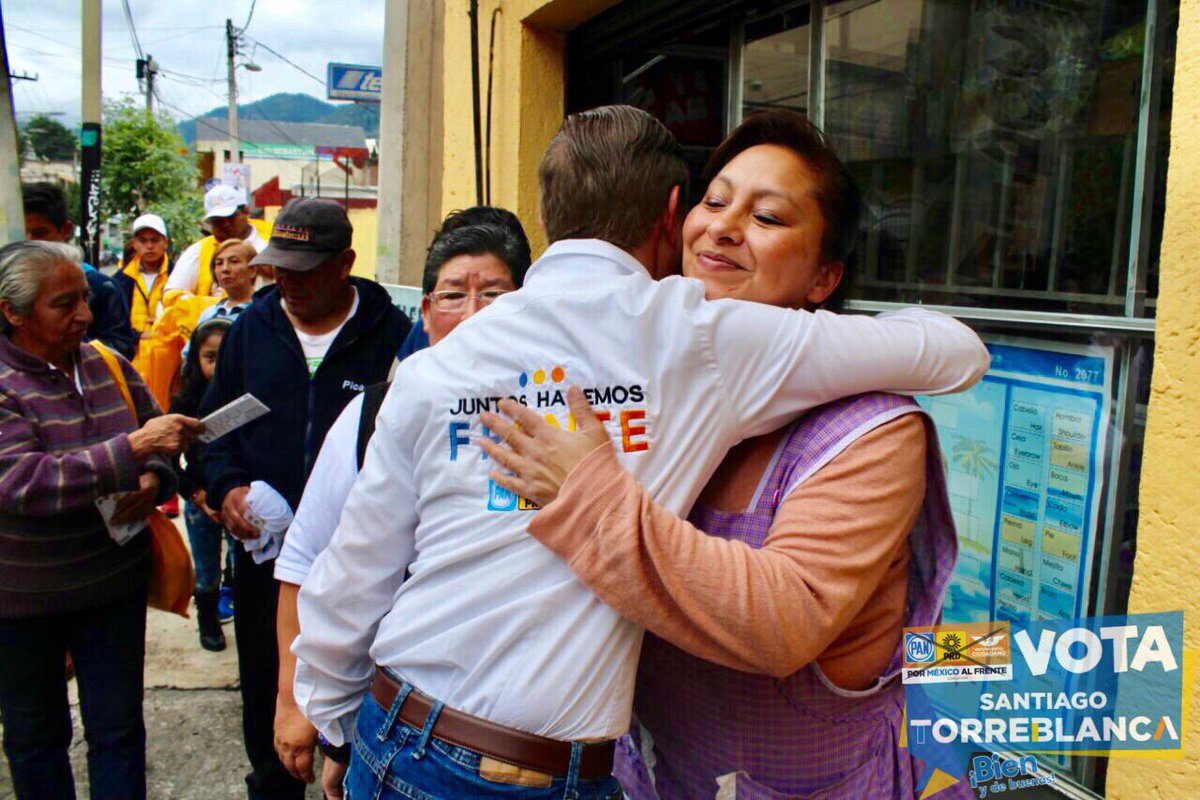 storreblancae's tweet photo. Los vecinos de Lomas de la Era en Álvaro Obregón, están listos para votar por el frente el próximo 1ro de julio.

Vamos a trabajar decididamente por la seguridad y la mejora en servicios urbanos para que tú y tu familia estén #BienYDeBuenas. https://t.co/FIqZRubGGS