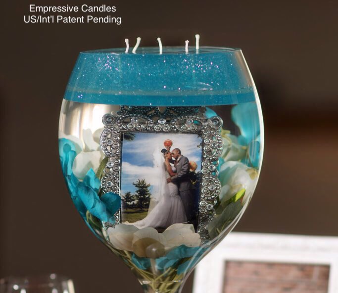 EmpressiveC's tweet photo. Add your favorite photos inside your candle for a LIFETIME of enjoyment!!! Scented, Customizable, REFILLABLE https://t.co/2NVeWrerzq