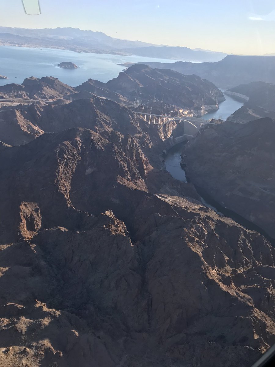 BeckyDavidson9's tweet photo. Them views though.. 😍🚁 #GrandCanyon  .. 😍🏜 https://t.co/pSVH4s80ud