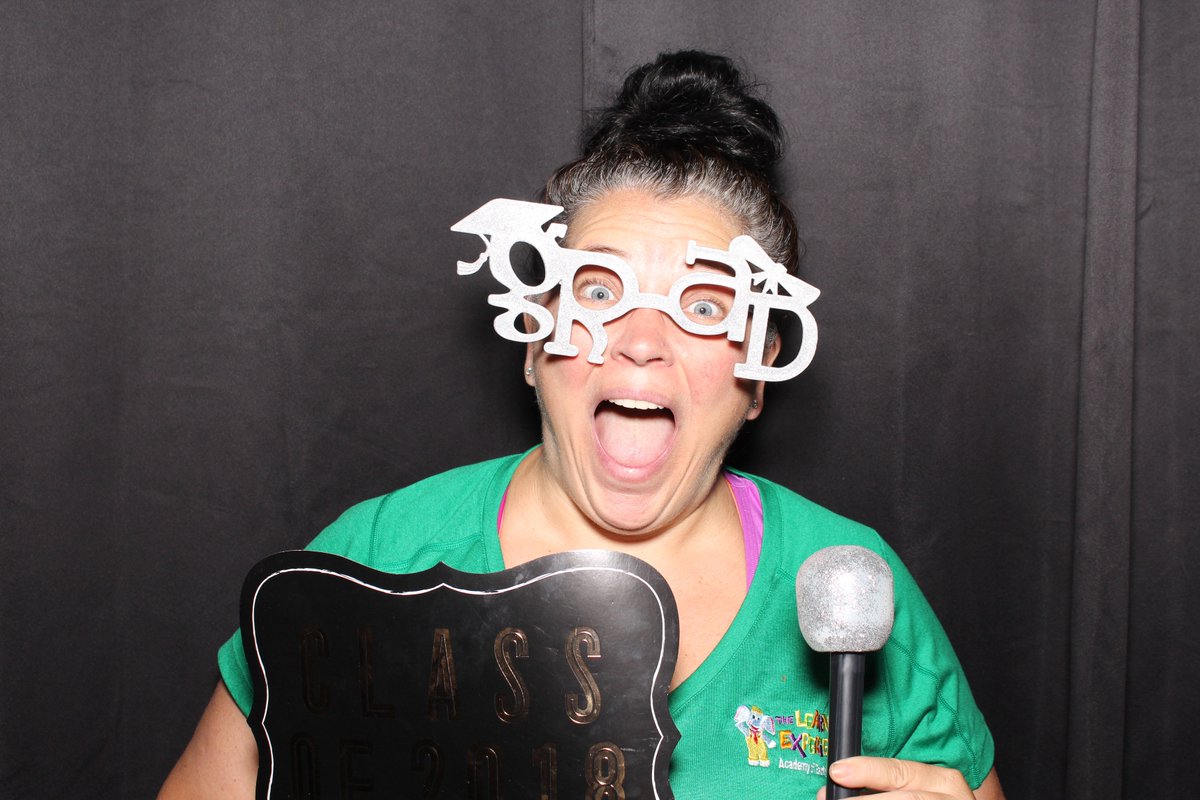 TLEdoylestown's tweet photo. A special thank you to Camera Shy? Not Me! for making our Kindergarten Graduation so much fun! #TLEdoylestown #Classof2018 #Graduation #LearnPlayGrow #WhatsYourWhy @TheLearningExp @BucksChamber @camerashynotme https://t.co/c9jpOcKOYk