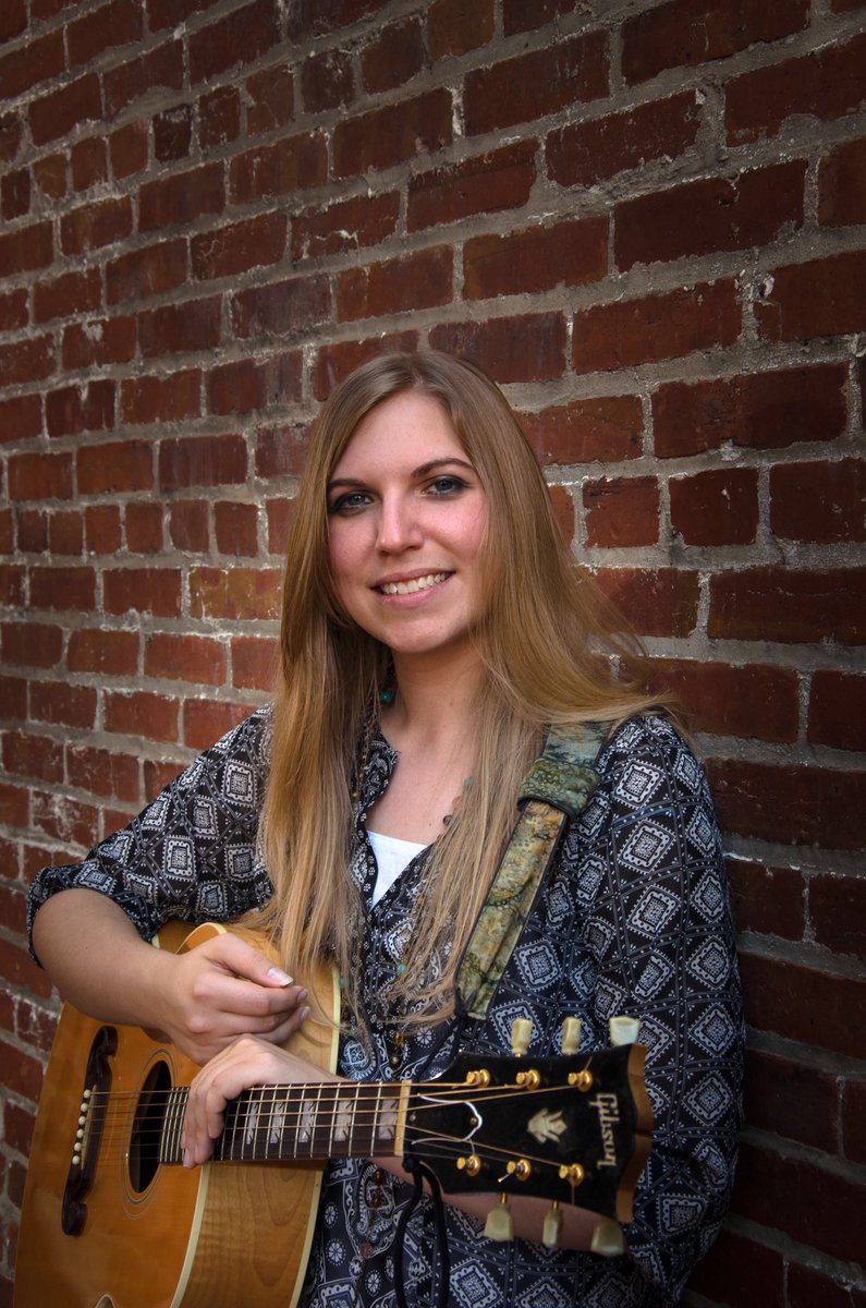 ShowAmericana's tweet photo. Show #10 at @omansion will feature @CFerranteMusic , Chris Anderson, @kipynmartin , and @ZachParkman ! 
We’re off until August, so come join us to ring in the summer ☀️☀️☀️ https://t.co/pLmW7rypiw https://t.co/K1hNhYFxWM