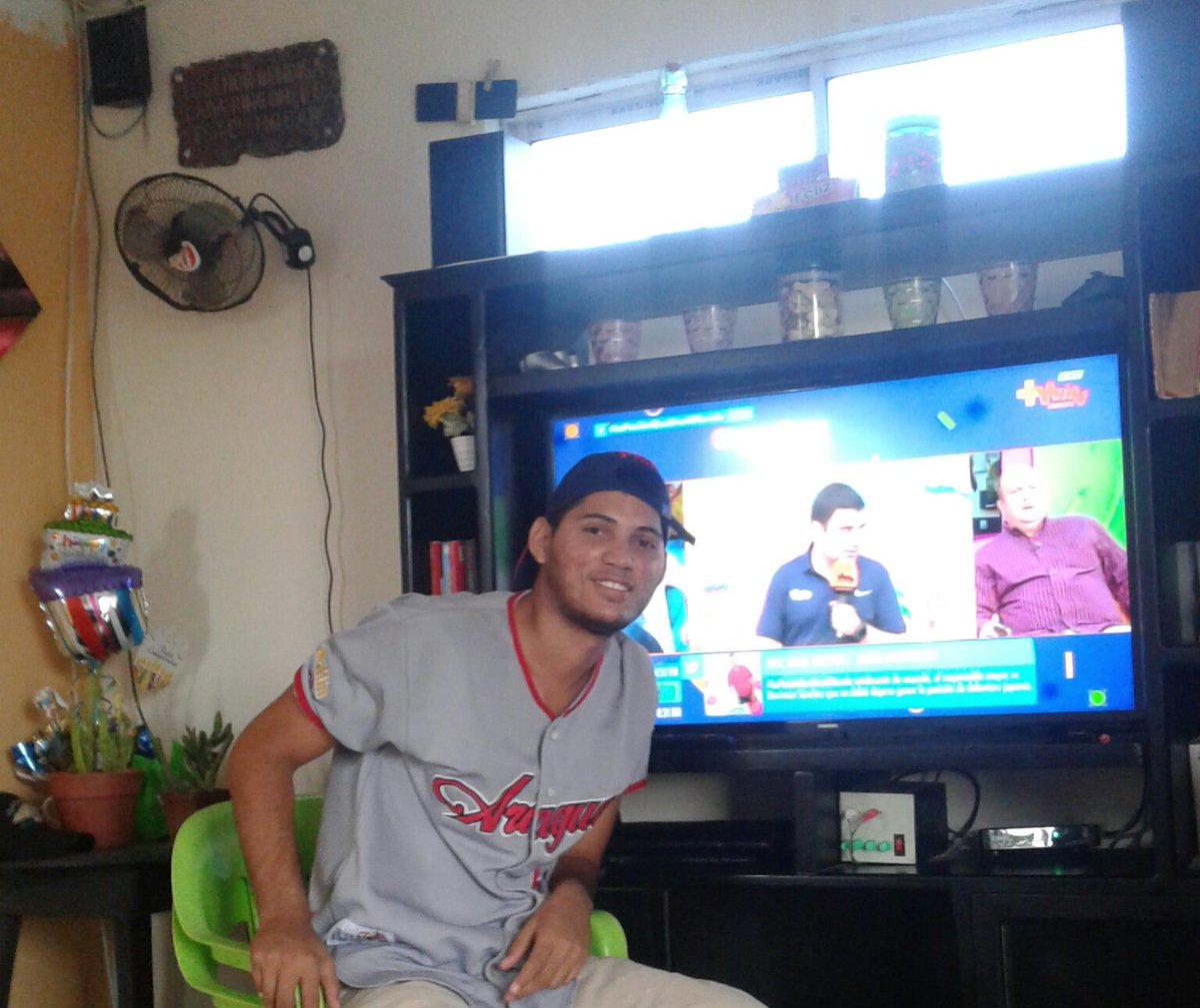 Edersalas13's tweet photo. 24 zul @WinSportsTV  @saque largo  #LaPasionQueUneAlMundo https://t.co/E6kBXmUKEC