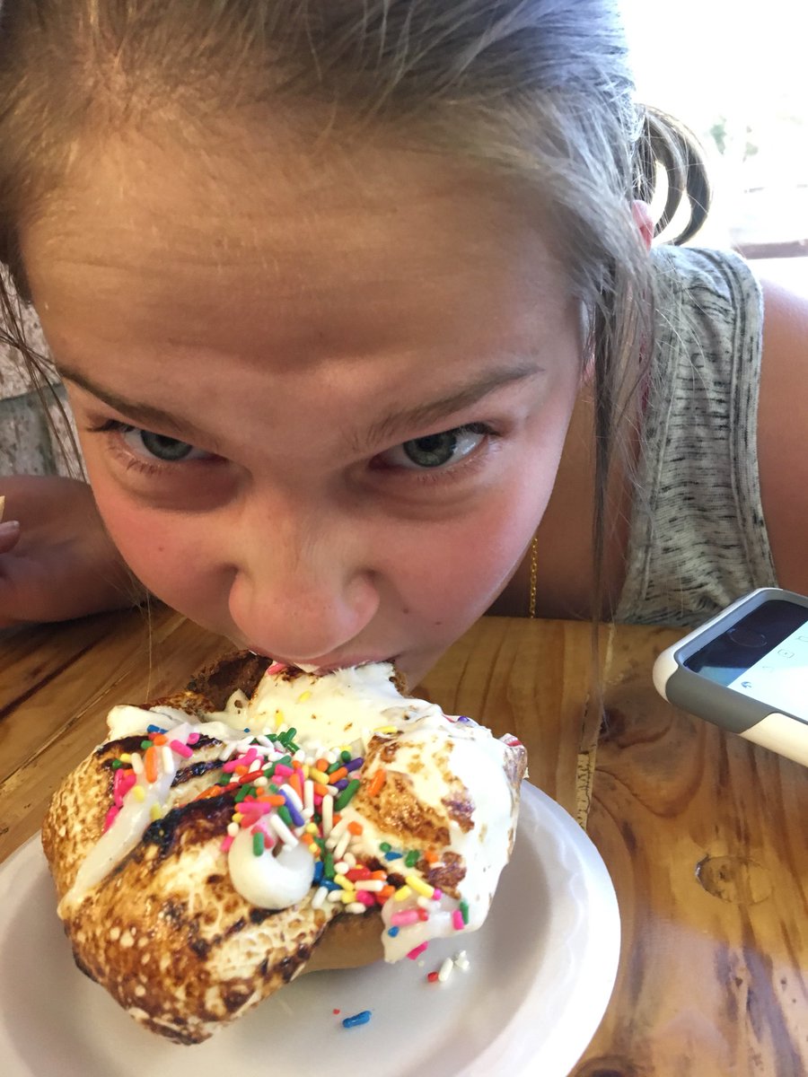 TheCheapSeatsTV's tweet photo. Took the kid to #ToastedMallow. Yup. Itβs good. https://t.co/8shrM3rKFY
