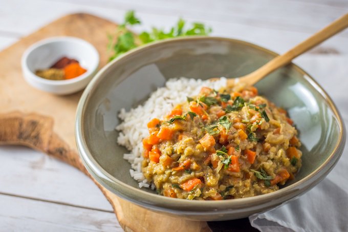 HomeSweetJones's tweet photo. Twofer: Roasted Carrot and Red Lentil Ragout becomes Spiced Coconut Carrot Soup https://t.co/lCCJ2iy1bS https://t.co/Mlb0KaOnAB