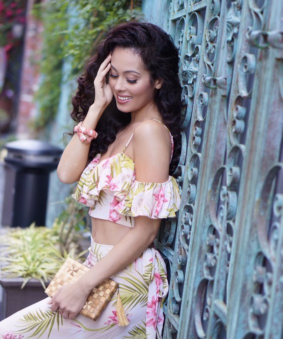 🌷🌷🌷 https://t.co/gWA1QfGm8W<a href="/tag/happythanksgiving"class="tags"><span>#happythanksgiving</span></a>