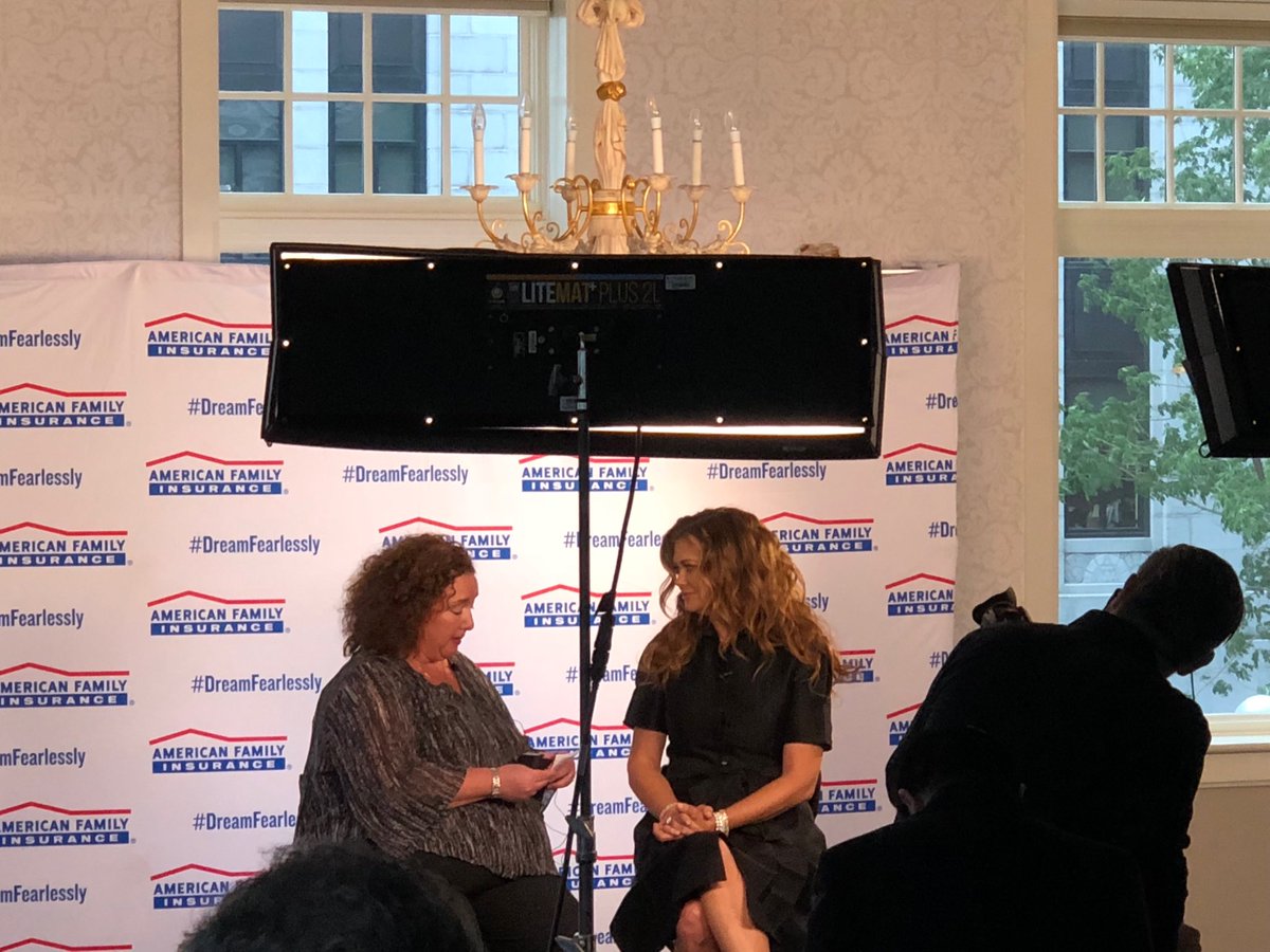 benusa5's tweet photo. #DreamFearlessly#KathyIreland https://t.co/7EBgyo60G7
