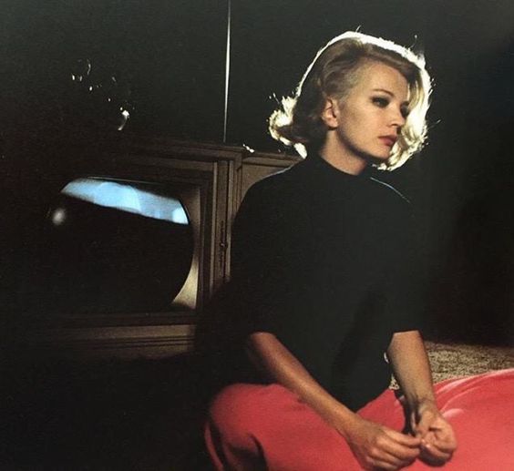 HAPPY BIRTHDAY to the one & only Gena Rowlands    ALL the talent...and the best hair EVER!  