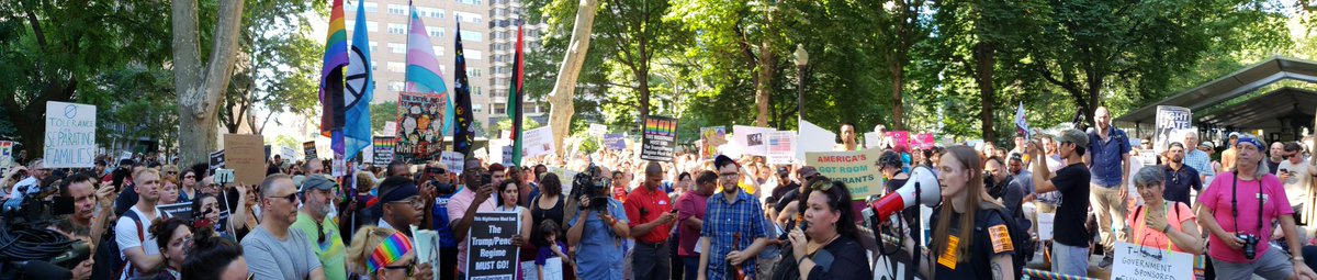 Vamos_Juntos_'s tweet photo. Thousands out today in Philly to protest @VP #MikePence in response to the family separation and criminalization of refugees and asylum seekers at the border and in our city
#ChingaLaMigra #iceoutofphilly #abolishICE https://t.co/w4qkUEteT8