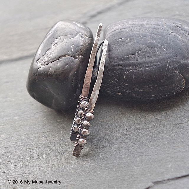 Everything ships for free this week #silverearrings #handmadeonetsy #oxidizedsilver #mymusejewelry ift.tt/2ynqAOb