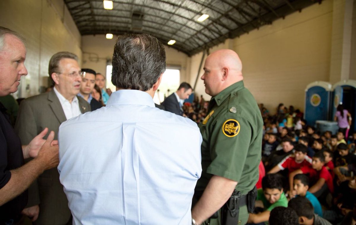 JulioDiBella's tweet photo. En 2014, @JoseAMeadeK pudo resolver la crisis humanitaria que afectó a MENORES MIGRANTES que se encontraban en una crisis de Derechos Humanos, lo que dejó en claro CAPACIDAD y EXPERIENCIA de nuestro próximo Presidente 🇲🇽para lograr consensos y encontrar soluciones. #VotaMeade https://t.co/Qx2KqGCQrt