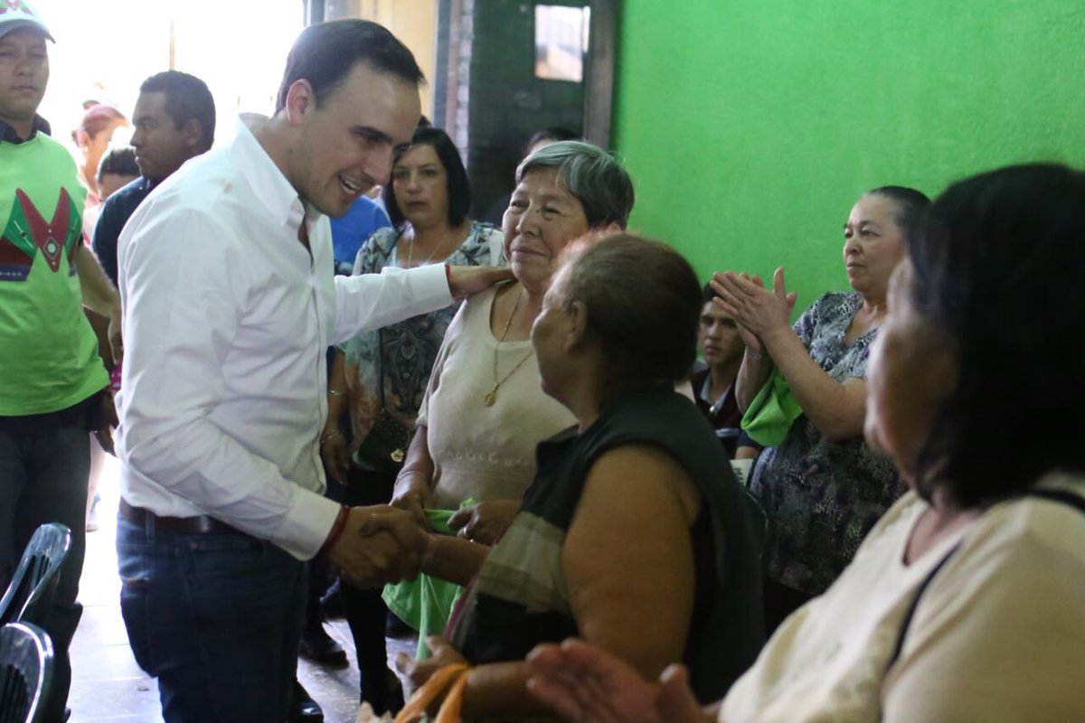 manolojim's tweet photo. Que gusto escuchar a mis amigas y amigos voceadores de Saltillo. ¡Juntos vamos a mejorar nuestro municipio! #SigamosJuntos https://t.co/601m4B6AF2