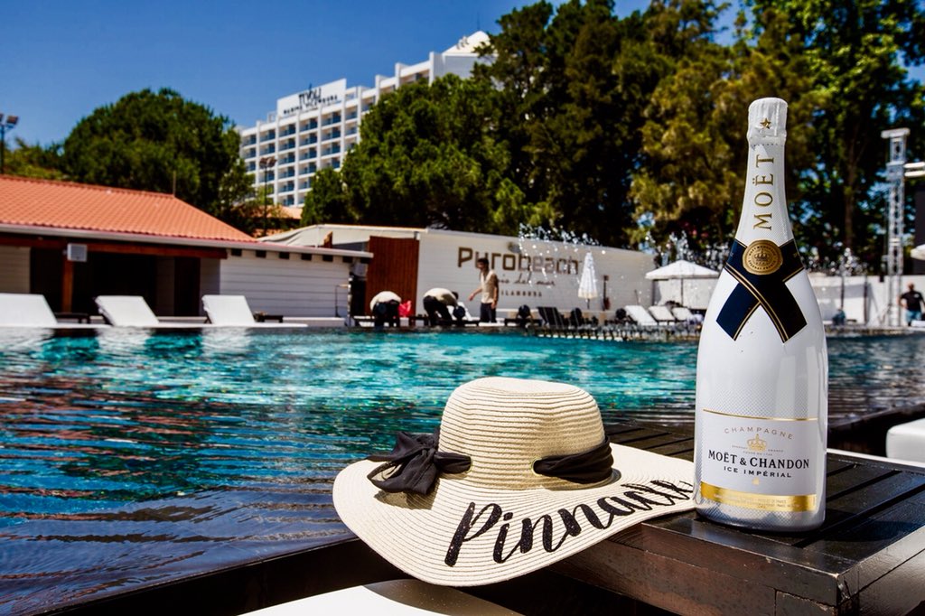 FacesOfPinnacle's tweet photo. So many #Moet moments from our 25th White Party Celebrations! Look out for our pics coming soon!! #25th #anniversary #whiteparty #purobeach #sagebusinesscloud https://t.co/6PQ8jpoEKT