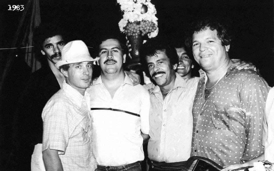 katy_666's tweet image. Y con éste vil montaje pretenden ensuciar la imagen de Pablo Escobar.