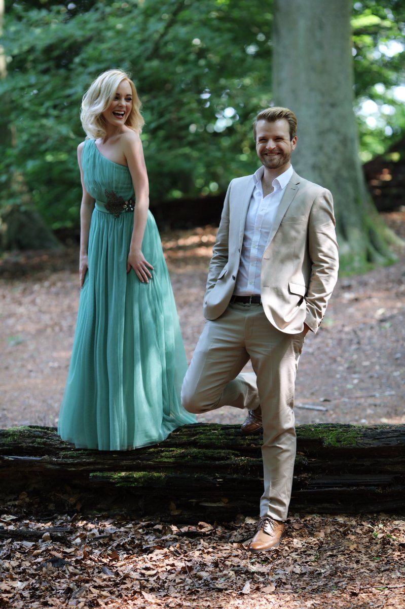 And off we fly again! This time on our way to Messina, Sicily. Ready to give concerts around Italy and Spain! ✈️

📸: <a href="/adambayjoupics/">Adam Bayjou Photography</a>