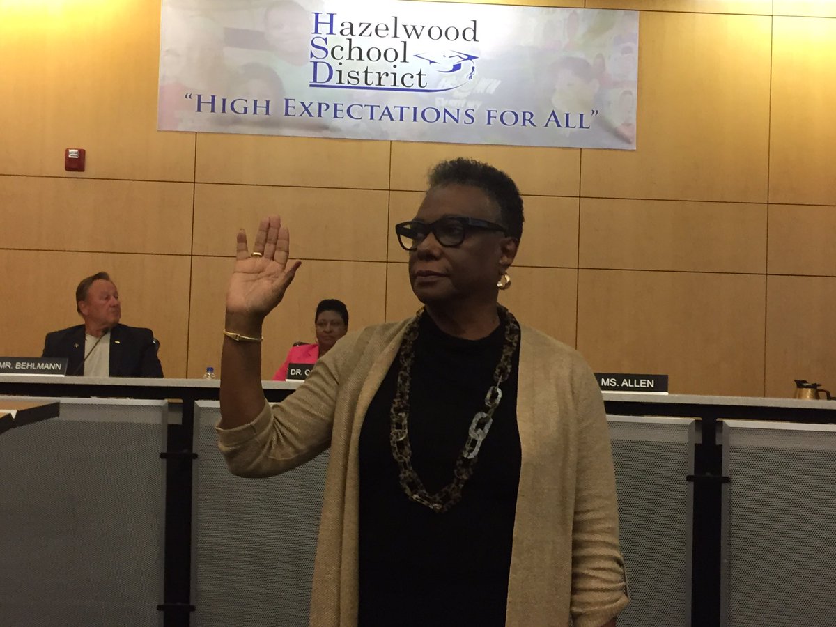 HazelwoodSD's tweet photo. Dr. Zella Williams was just appointed and sworn-in to fill the school board vacancy through the remaining term, April 2019. https://t.co/zyJeqR1lop