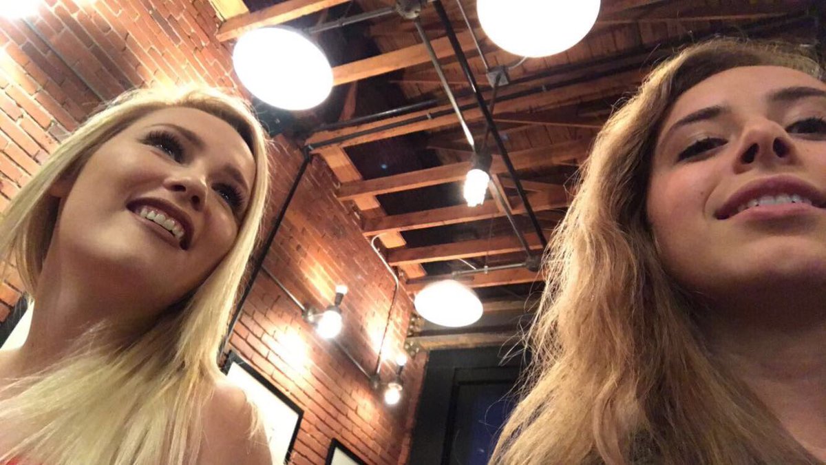 katereif1's tweet image. HAPPY FRICKEN 21ST BDAY YA CHICKEN!!! wish i was there to celebrate w ya and the bank fam :(

LOVE U AND MISS U❤️😘