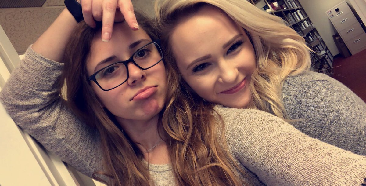 katereif1's tweet image. HAPPY FRICKEN 21ST BDAY YA CHICKEN!!! wish i was there to celebrate w ya and the bank fam :(

LOVE U AND MISS U❤️😘