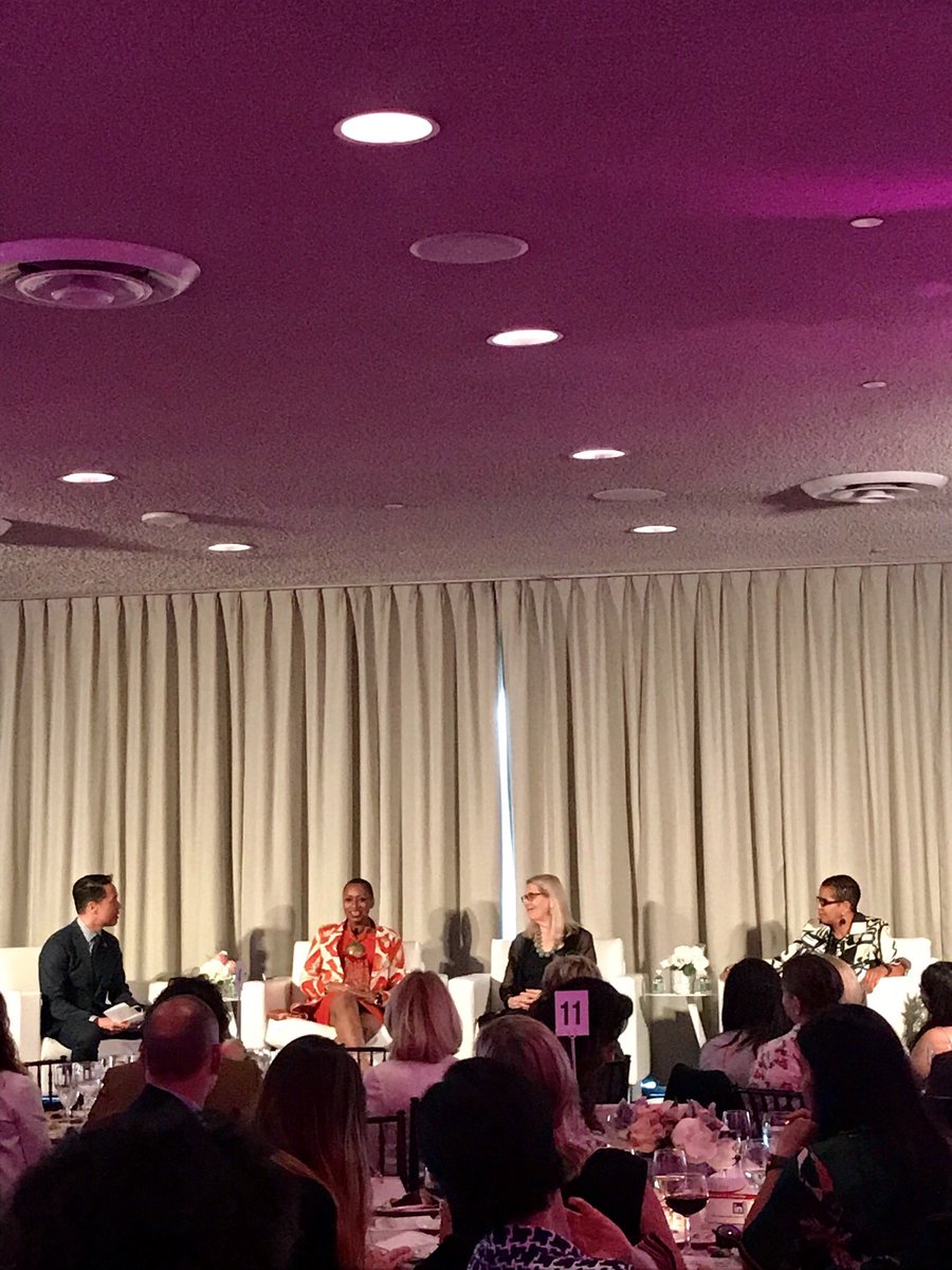 #ACCFGWIL <a href="/MSNBC/">MSNBC</a>’s <a href="/RichardLui/">ʀɪᴄʜᴀʀᴅ ʟᴜɪ</a> discussing the topic of authenticity with this year’s <a href="/foundation_acc/">ACC Foundation</a> honorees - <a href="/SandieOkoro/">Sandie Okoro OBE</a>, <a href="/SummersAnne/">Anne Summers</a>, and Hon. Ann Claire Williams. #GlobalWomeninLaw