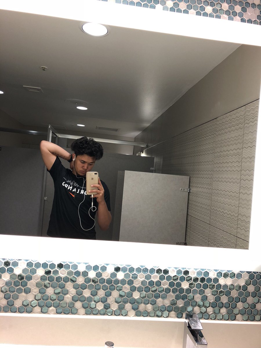 jayacostaa's tweet photo. Like it up 😝 https://t.co/Yu8xPOpy9D