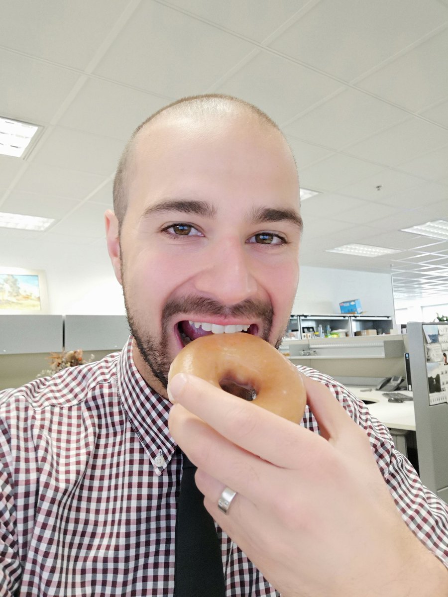 RJ_Goodthings's tweet photo. Feeling the birthday ❤️ (and unnecessary calories!) from the family... #BirthdayBoy #doughnutmornings #likeineedit https://t.co/J2QFqM3Fae