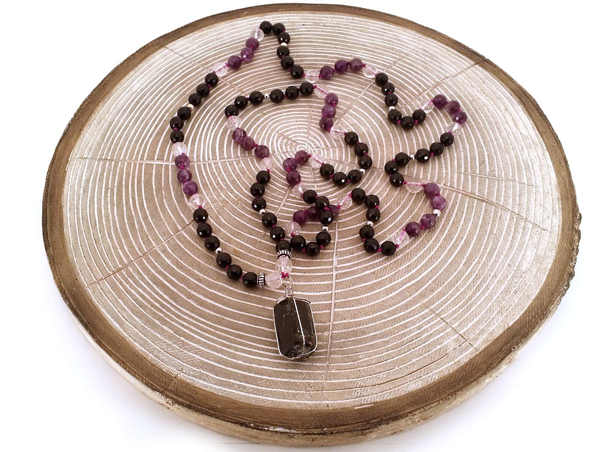 Mindful_Methods's tweet image. Amethyst, Crystal Quartz + Black Tourmaline Pendant 108 Mala tuppu.net/4cb3604e #MindfulMethodsShop #Etsy #mindful #Amethyst
