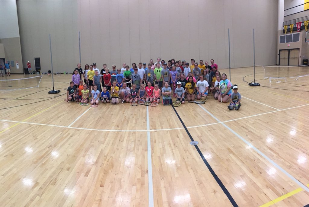 jecerveny's tweet image. We played indoor tennis at cam today. However the campers got better from day 1 to day 2. 🎾⛈ #FutureRams #weatherproblems @SEPolkRams