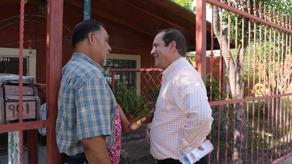 claudiobresofic's tweet photo. Esta tarde visite la colonia San Anselmo. Hay mucho por hacer y es mi compromiso, necesitamos un Piedras Negras seguro y en paz. Este 1 de julio, vamos por un mejor futuro #JuntosHaremosHistoria #MeConocesBien #YoConBres https://t.co/swF9VHi10S
