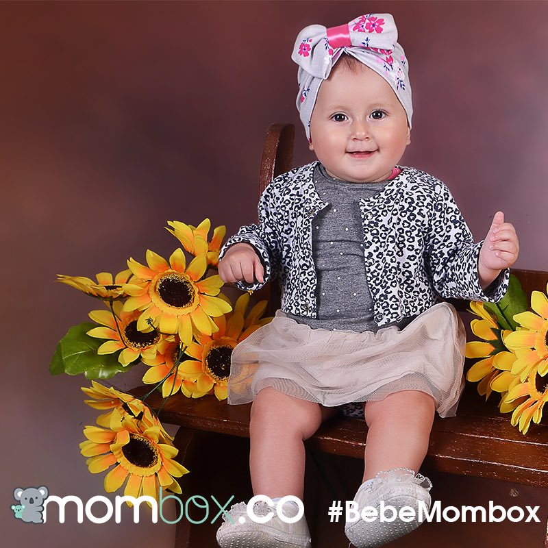 mombox_co's tweet photo. Salome es una modelito muy fotogénica con todo el estilo 🙌🏻📸 ¿a tu bebé también le gusta que le tomes fotos? ❣️
📬🐨 ¿Quieres que tu bebé sea un #BebeMombox ?
https://t.co/oKnvqD13oN
#cutegirl #mombox #mibebe #amolasfotos #fotosabebes #maternidad #mamaenamorada #bebesfelices https://t.co/ejooMKDkZK