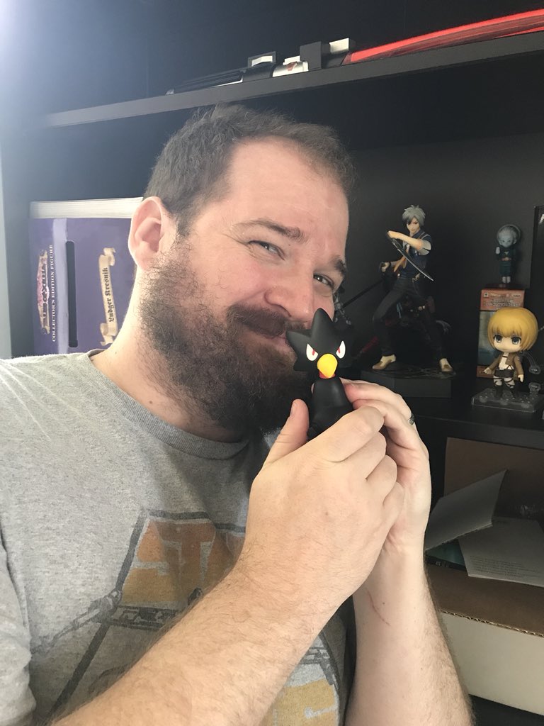 JJGrelle's tweet photo. Got this amazing sculpture of Tokoyami from @NoemiSculptures !! Thank you so much! He is very comfortable next to all his new friends 😊 https://t.co/ooxUbRu61z