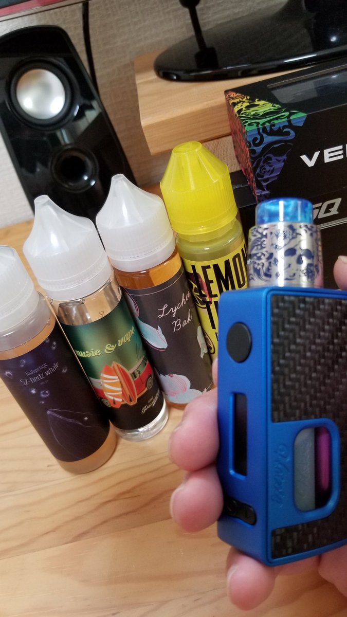 Ocean__Umi's tweet image. メカスコ&amp;amp;リキッド着弾♪♪
まさかスコンカーに手を出すとはw
大事に使おう(*^^*)
ピンクパンチレモネードめっちゃうまい！！レモンの飴みたいな甘い香り♪
リシェバは今度♪
スコンカーの味の出かたがPICOとは全然違う！感動♪

#VAPE
#vape好きな人と繋がりたい
#Rigmod
#Hotcig
#Venus