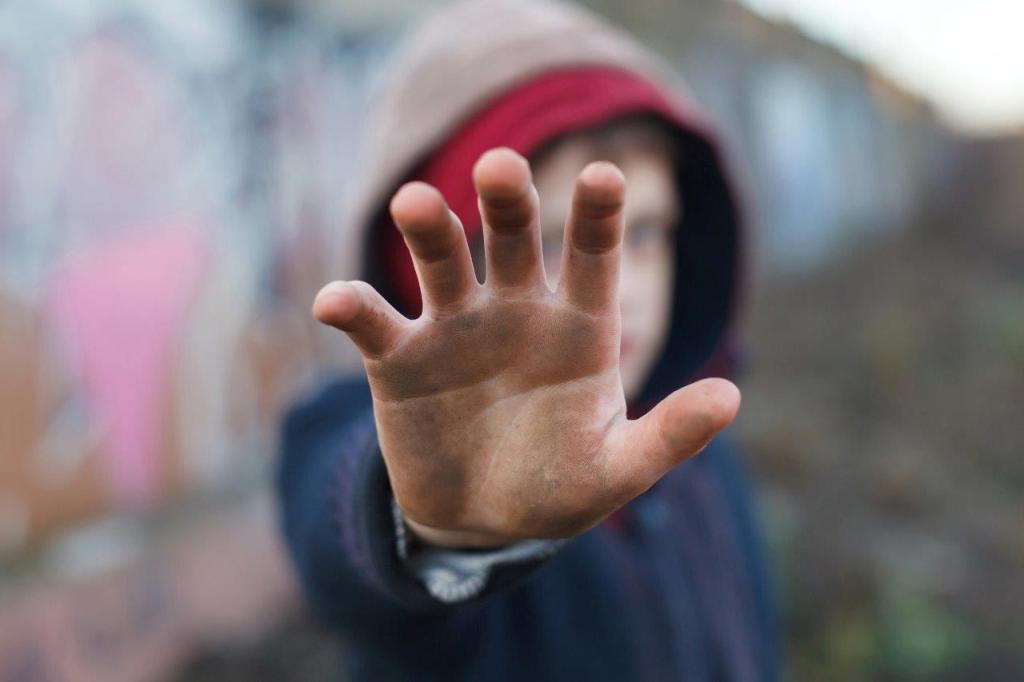 Church leaders stand #WithRefugees on World Refugee Day revivemagazine.org.au/2018/06/20/chu…